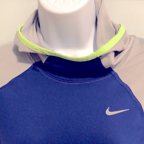 Nike thermafit pull over - Picture 2 of 3